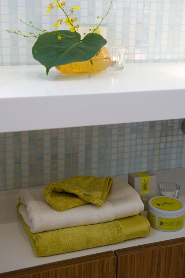 Renovácia kúpeľne úložný priestor pod kvetináčom