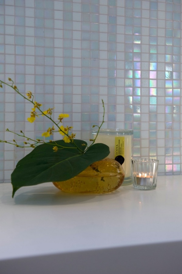 malá kúpeľňa zrekonštruovať krásne doplnky žltá