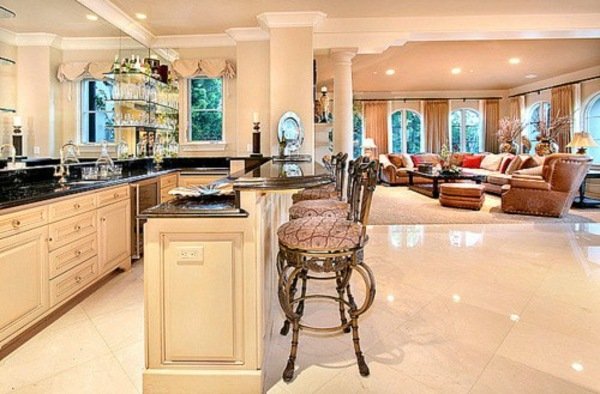 klasická biela kuchynská drevená lišta klasická-biela-kuchynská-drevená-bar