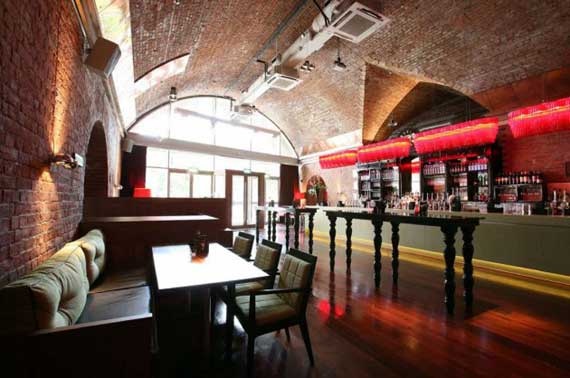 červená LED svetelná lišta