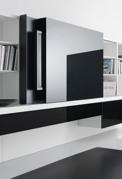 Moderné police a bufety zo skla Moderné police a bufetové poháre