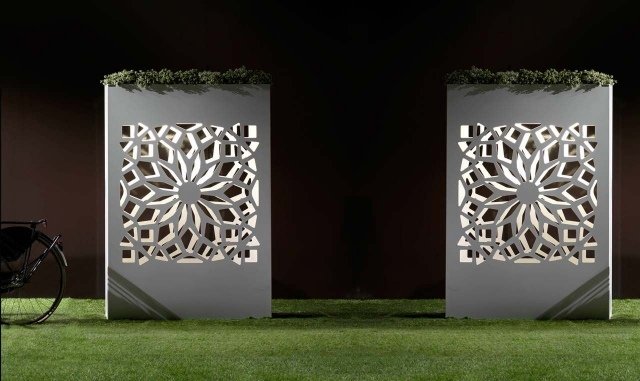 moderné kvetináče kovové osvetlenie BLOEM BYSTEEL