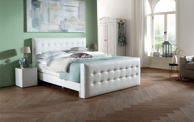 boxová pružinová posteľ biele čalúnenie prešívané čelo postele box-pružinová posteľ-biele-čalúnenie-prešívané-čelo postele-koniec