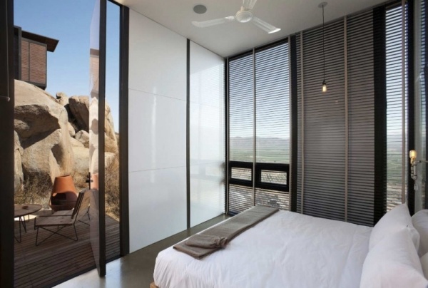 Spálňová roletová posteľ