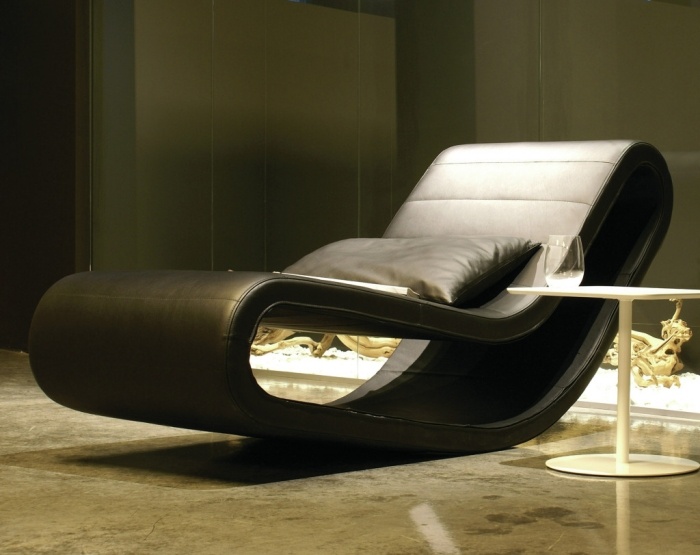 Moderná ležadlo od BT-Design Daydream s funkciou hojdania Moderný-ležadlo-BT-Design-Daydream-masívny-kožený-poťah