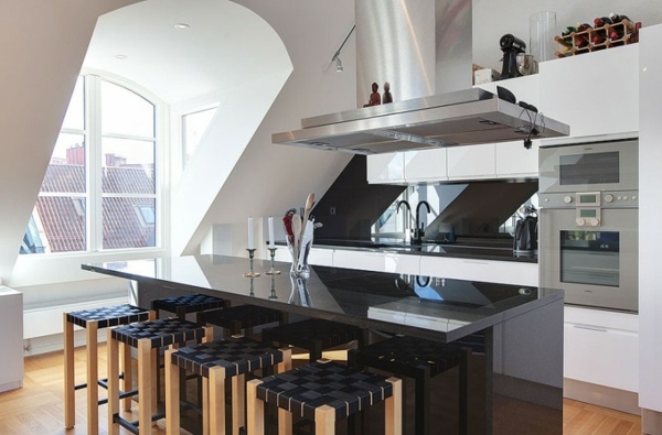 malá čierna kuchyňa