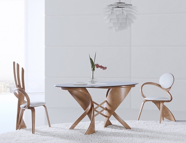 nábytok do jedálne drevo drevený jedálenský stôl sklenené dosky stoličky krivky