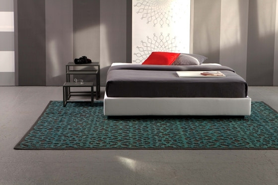 Dizajnový čalúnený koberec s figúrkami Čalúnená posteľ-by-Letti-a-Co-Design-posteľ