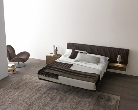 symetrické čelo postele s čalúnením krídelkového systému posteľami Presotto Manželská posteľ-krídlo-systém-s-čalúneným-stenou-od-Presotto