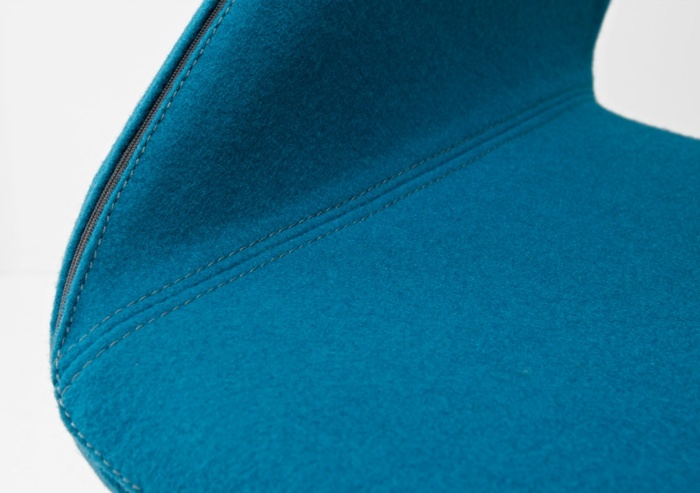 Kancelársky stôl Sissi pre praktickú pracovnú dobu vyrobené z plsti-materiál-so zipsom-odnímateľné