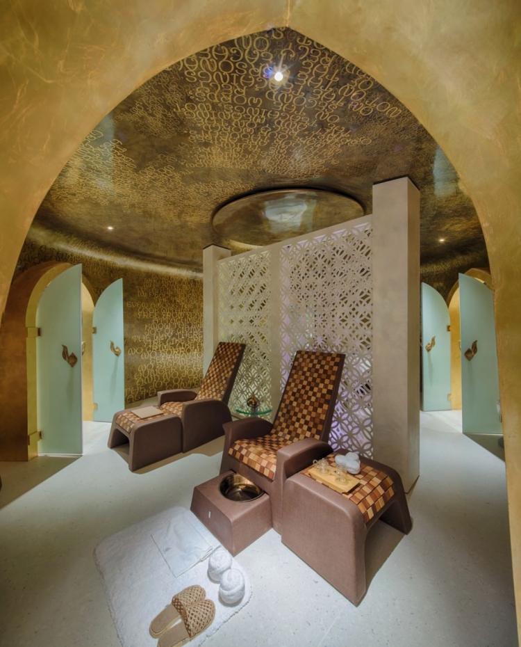 modern-facility-villa-thajsko-spa-wellness-gold-buddha-chrám