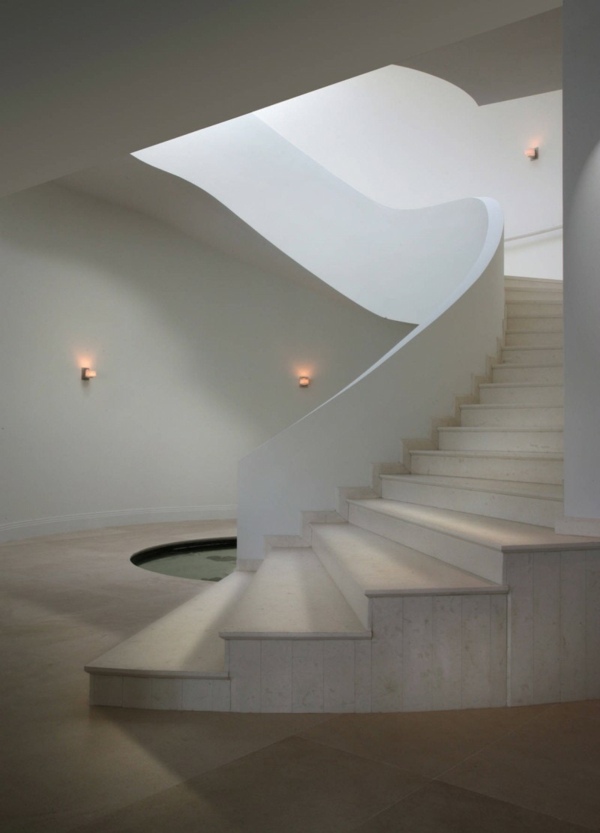 exkluzívne-luxusné-vila-miami-biela-točité-schodisko