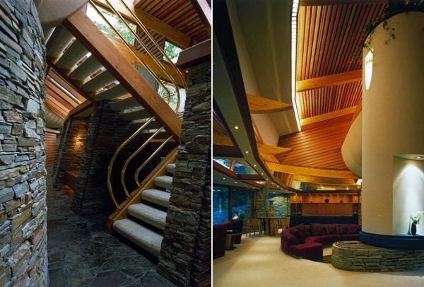 moderný interiérový dizajn s vysokým stropom a schodiskom z kamenného dreva