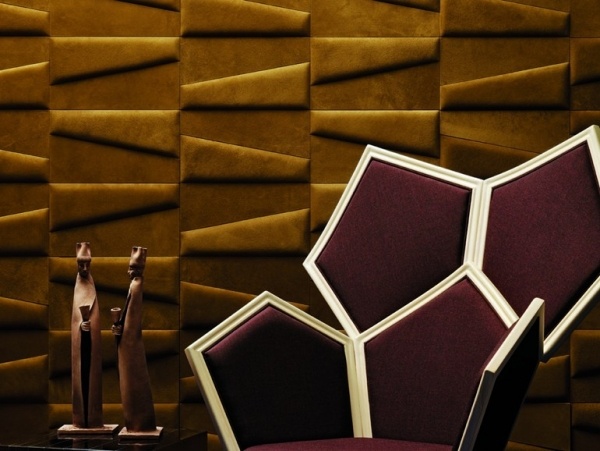 Pokladanie kožených dlaždíc s 3D povrchom reliéfnej kože