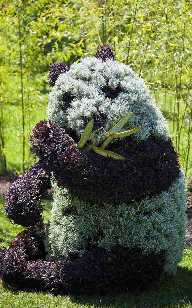 moderné-záhradné-umenie-sochy-kríky-panda-dvojfarebné