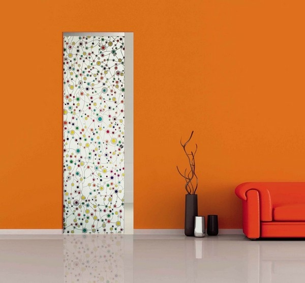 Interiér sklenených dverí do obývačky