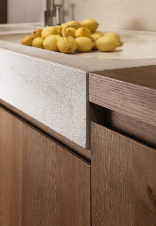 Kuchyňa z prírodnej dyhy, umývadlo z bieleho mramoru Dyhované kuchynské umývadlo natura v talianskom dizajne