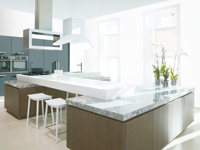 moderné drevené kuchynské nápady tmavé zrno Kuchynské nápady mramorový povrch z tmavého zrna