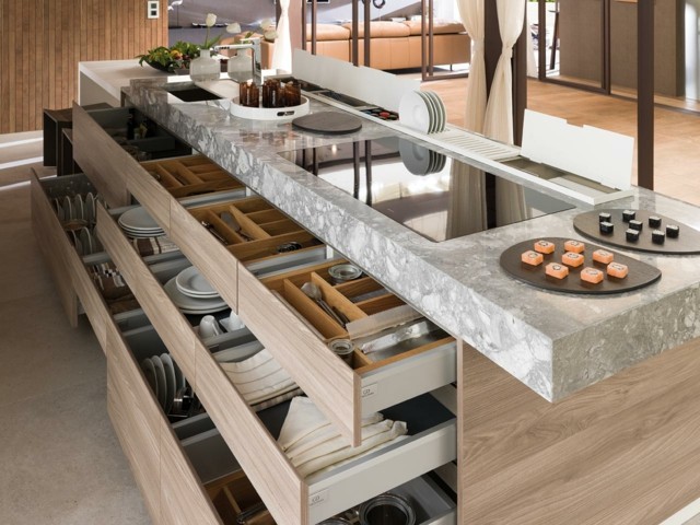 Spodná skrinka úložný priestor police rozdeľovač varných platní Polica rozdeľovač varných platničiek