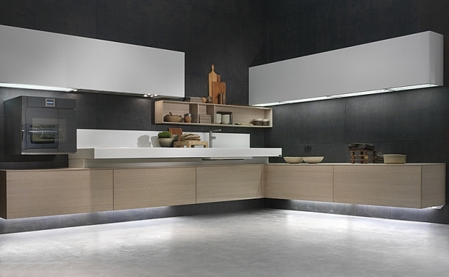 minimalistické kuchynské skrinky bez úchytiek-dubové drevo vo voľnom prevedení minimalistická kuchyňa bez držadiel, dubové drevo, nápady na voľný dizajn