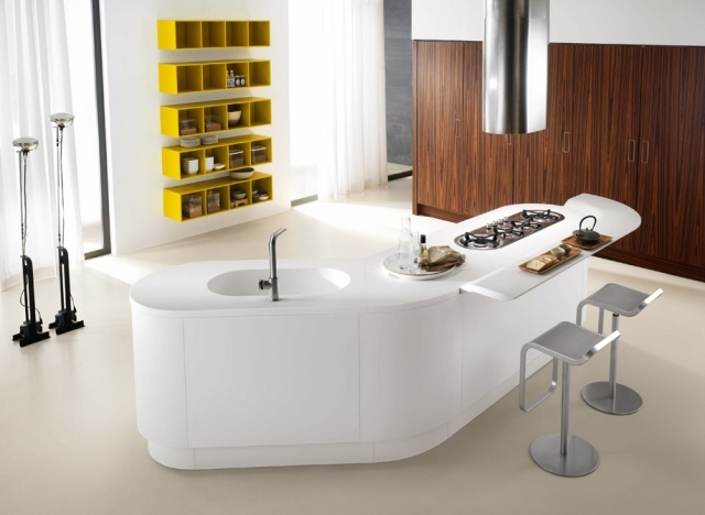 minimalistický kuchynský ostrovček-maxima biely lesklý barový vstavaný drez ostrovná kuchyňa maxima biele vysoko lesklé plynové varné dosky vstavané drezy