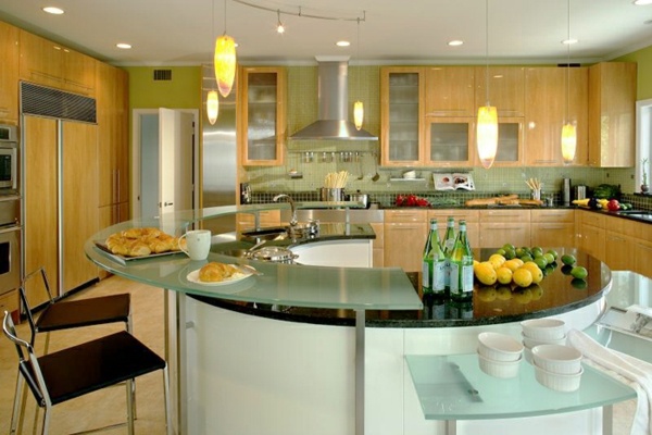 útulná-kuchynská-ostrov-okrúhla-sklenená kuchynská linka