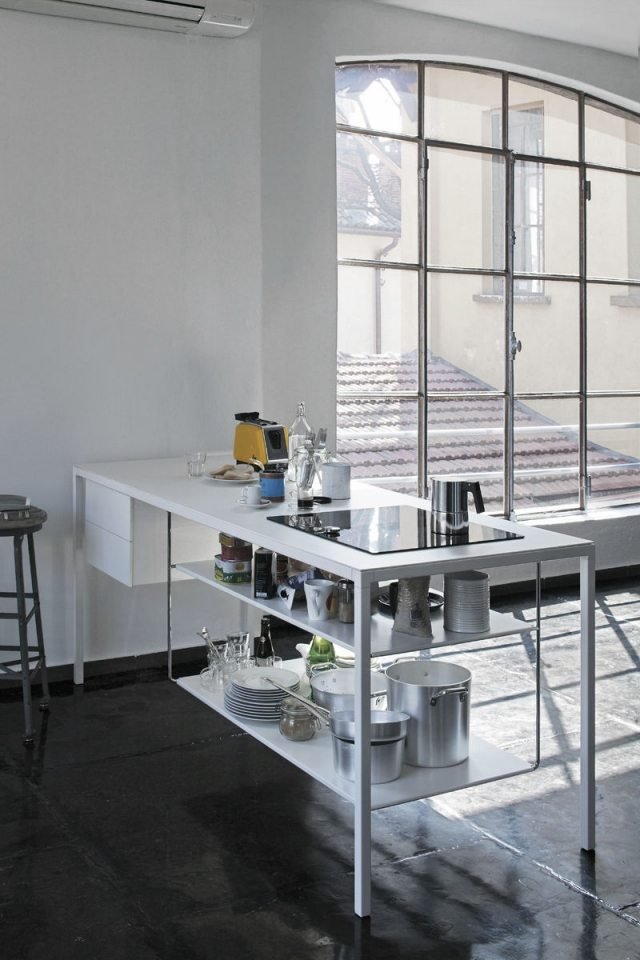 Voľne stojaca kuchyňa HELSINKI otvorené police Caronni Bonanomi