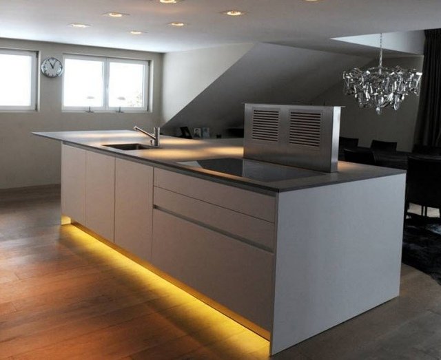 boffi kuchynský ostrovček podsvietenie, matná biela nerezová oceľ bez držadiel