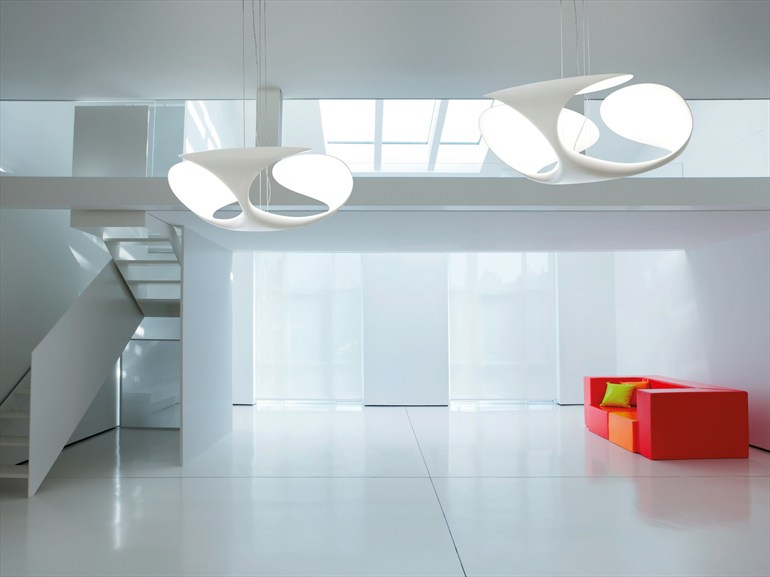 kyvadlové svetlo od KUNDALINI moderné kyvadlové svetlo od KUNDALINI