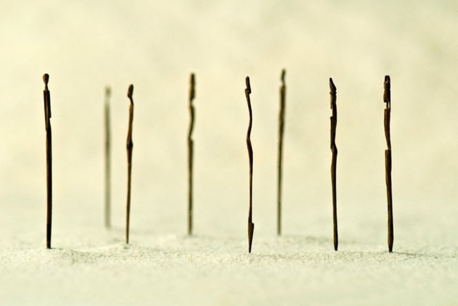 moderné umenie ázie indonézia drevo Ázia Indonézia drevené figúrky šípky