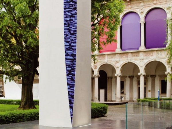 svetelná inštalácia moderného umenia Taliansko