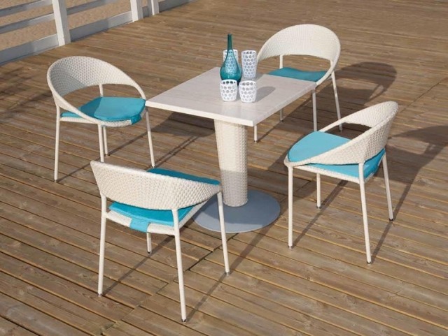 záhradná stolička jam biela biely ratanový malý stolík