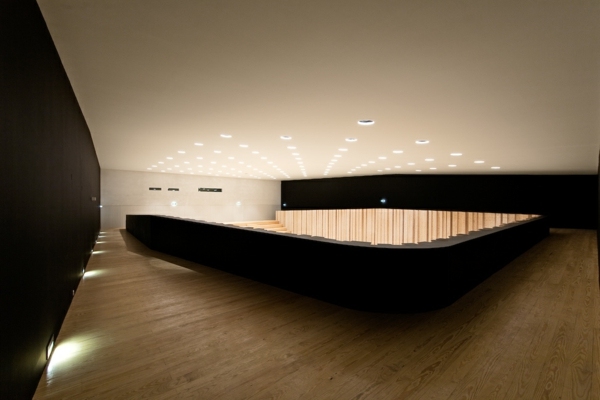 moderná architektúra lisabonská univerzita hudby moderná architektúra-hudobná škola-lisabon