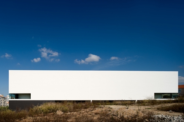 Moderná-minimalistická-architektúra-projekt-hudobná škola