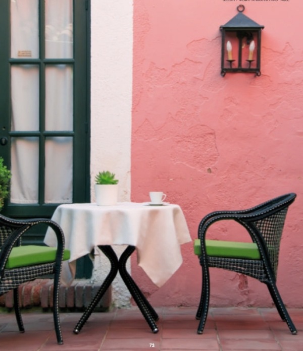 Ratanový záhradný nábytok Bodové stoličky čierny stôl