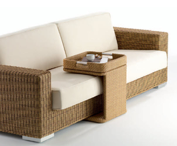 Ratanový nábytok Kompaktná pohovka na bočný stôl