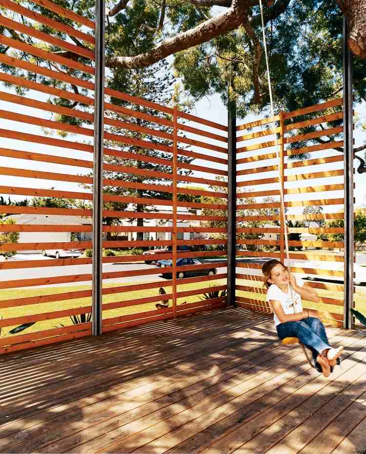 moderné-prvky-obrazovky-ochrany-dreva-hojdačka-detská-záhradná-tienidlo