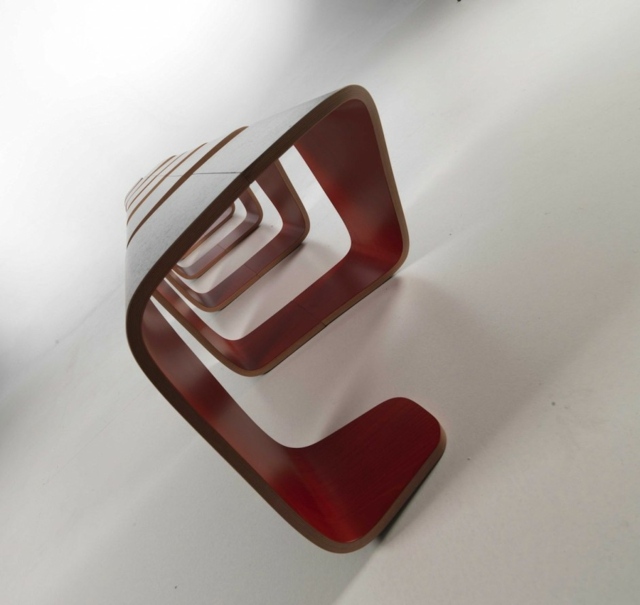 Záhradná lavica oranžovo čierna moderný dizajn