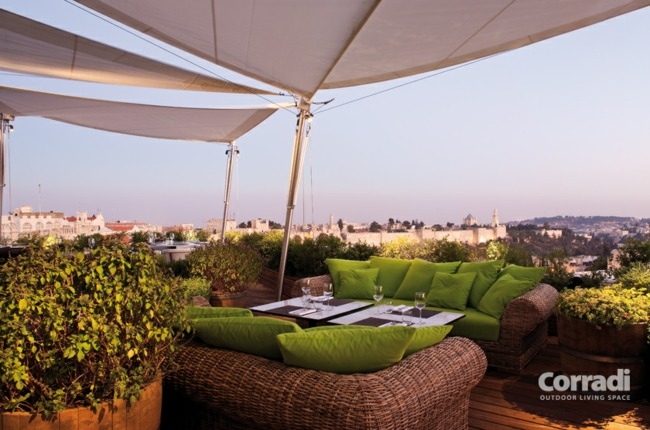 Letná ochrana pred slnkom balkón Corradi zariadenie Strešná terasa so slnečnou ochranou Corradi