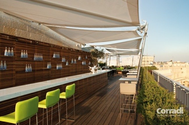 Ochladzovanie letného strešného barového dreva Letná strešná barová drevená podlaha