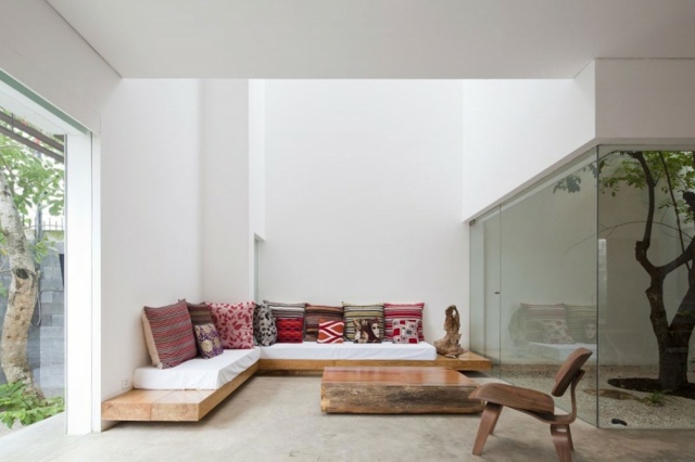 exotické zariadenie rohová sedačka drevený čalúnený nábytok