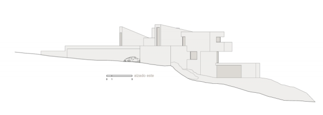 bočný pohľad na prierez el viento moderná vila mramorový kamenný základ bočný pohľad v reze moderná vila el viento na mramorovom základe