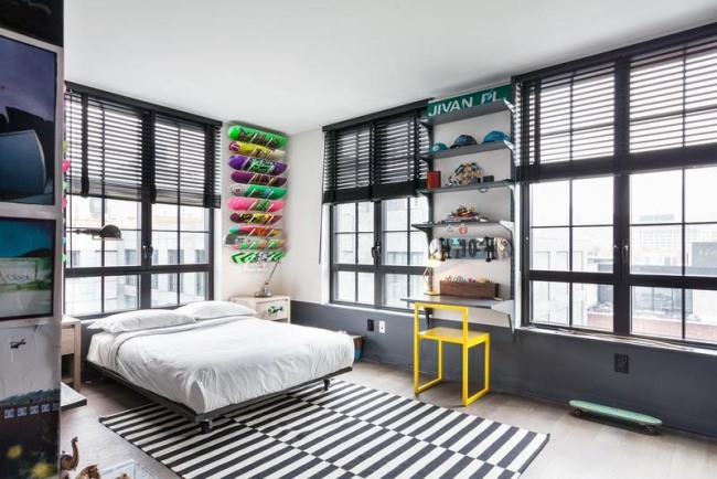 moderný byt new york teenage room skateboard