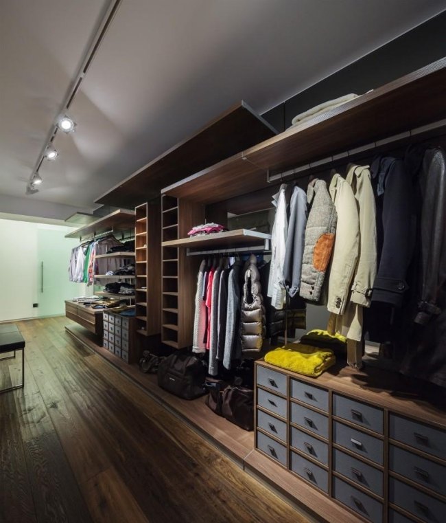 šatník otvorený moderný byt štúdio 1408 otvorený šatník moderný byt zo štúdia 1408