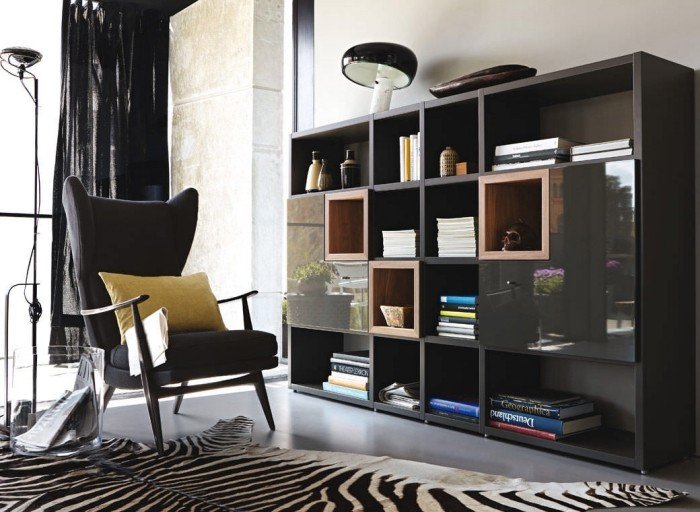 moderný policový systém-čierno-lakovaný-ČAS