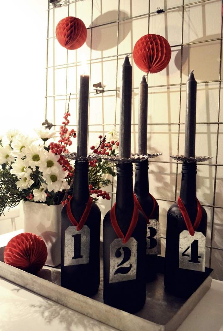 Vyrobte si kreatívne svietniky z vínových fliaš sami adventný veniec-moderné-urob si sám-držiak sviečky-fľaše na víno-čierna-matná