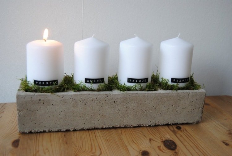 hlboký obdĺžnikový betónový tanier na adventné sviečky adventný veniec-moderný-urob si sám-minimalistický-doska-betón-drsný-mach-keryenlaenglich-ozdobený