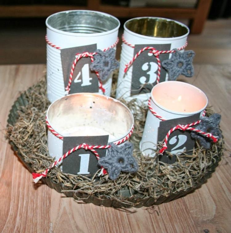 Upcycling adventný veniec vyrobený z bielených plechoviek adventný veniec-moderné-urob si sám-plechové-plechovky-vetvičky-hviezdy-pletený-pekáč-koláčový základ