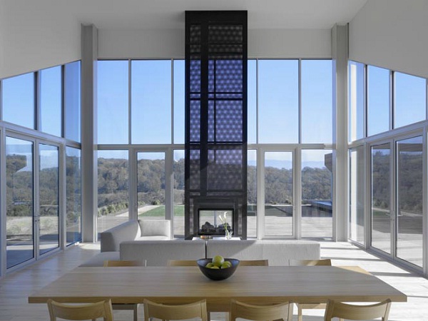 moderná sklenená fasáda jedálne