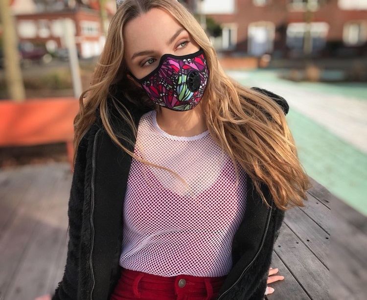 Svet módy s dopadom na koronavírus si sami ušijte respiračnú masku so vzorom